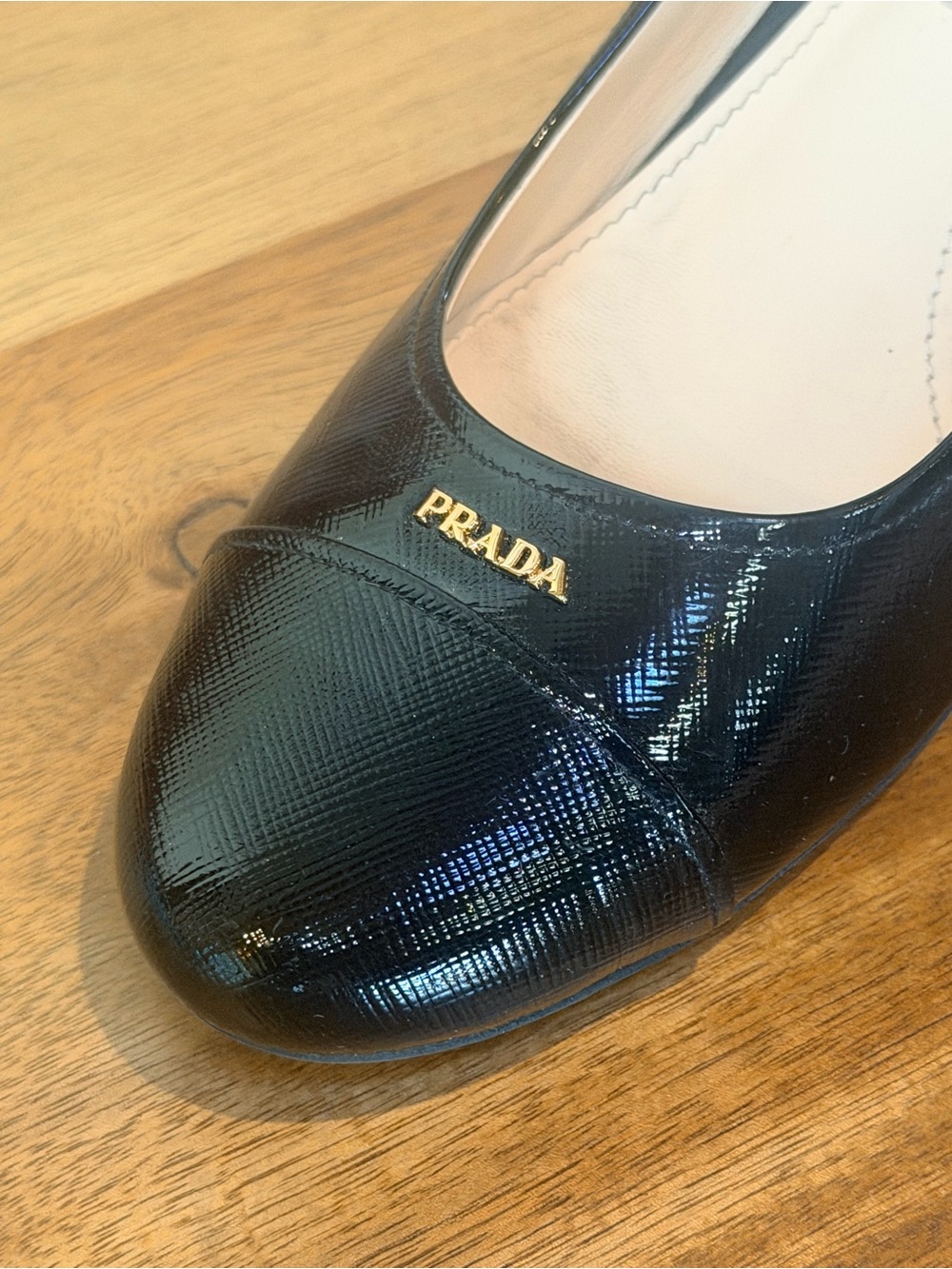 Authentic PRADA Milano 11278EF045 Vern Saffiano Nero Patent Block Heel Pumps 38 - Picture 2 of 15
